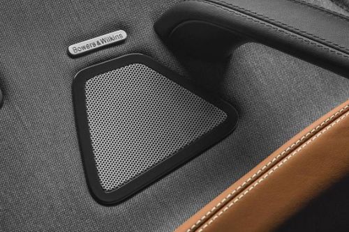 Speakers View of Maserati Ghibli