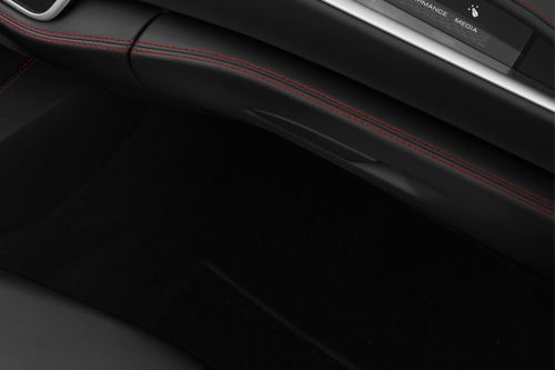 Ferrari Portofino Glove Box