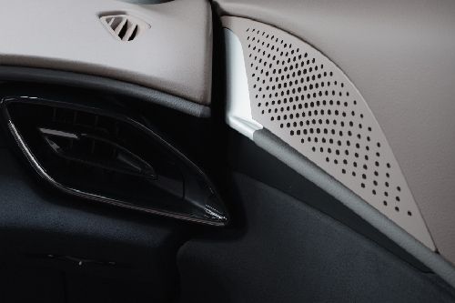 Speakers View of Ferrari Roma