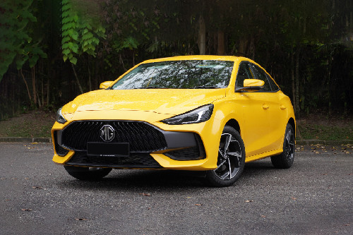 MG 5 Front Angle Low View