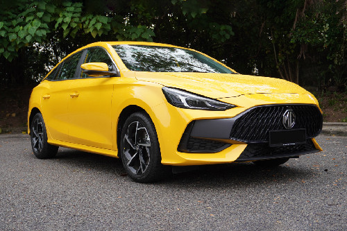 MG 5 Front Medium View