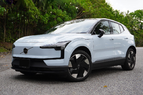 Volvo EX30 Front Medium View