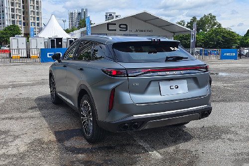 JAECOO Omoda C9 Rear Angle View