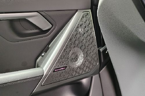 BMW i5 Speakers View