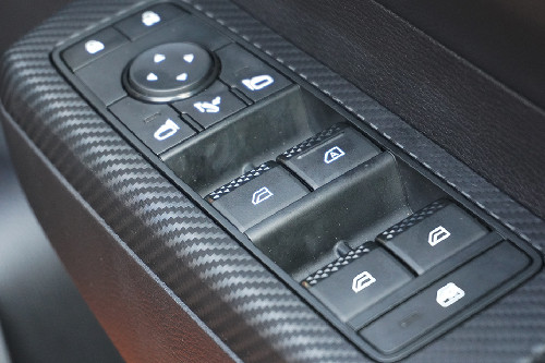 Mitsubishi Triton Drivers Side In Side Door Controls