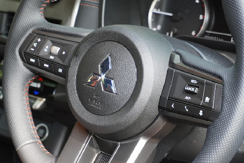 Mitsubishi Triton Multi Function Steering