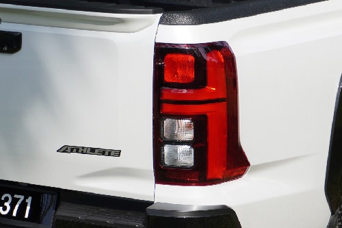 Mitsubishi Triton Tail Light