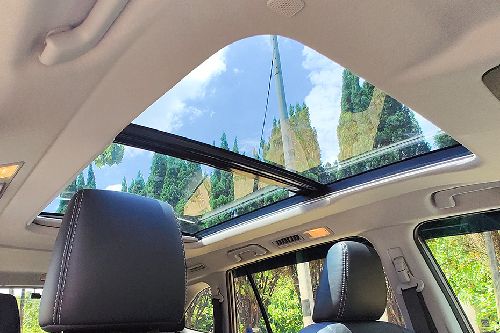Toyota Innova Zenix Sunroof Moonroof