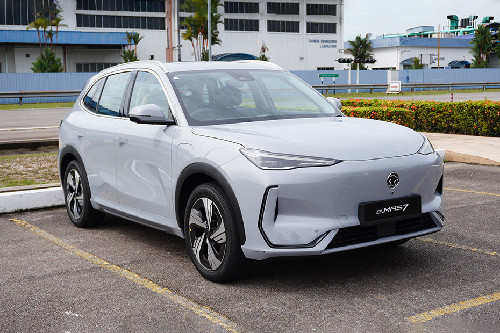 Proton e.MAS 7 Front Angle Low View