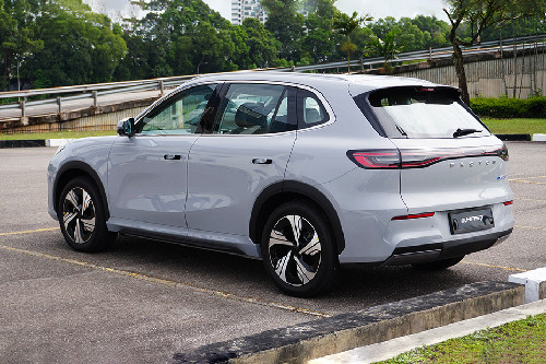 Proton e.MAS 7 Rear Cross Side View