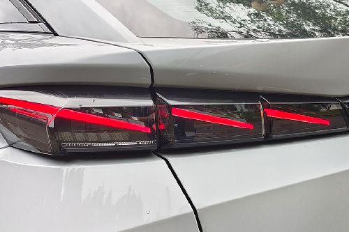Peugeot 408 Tail Light